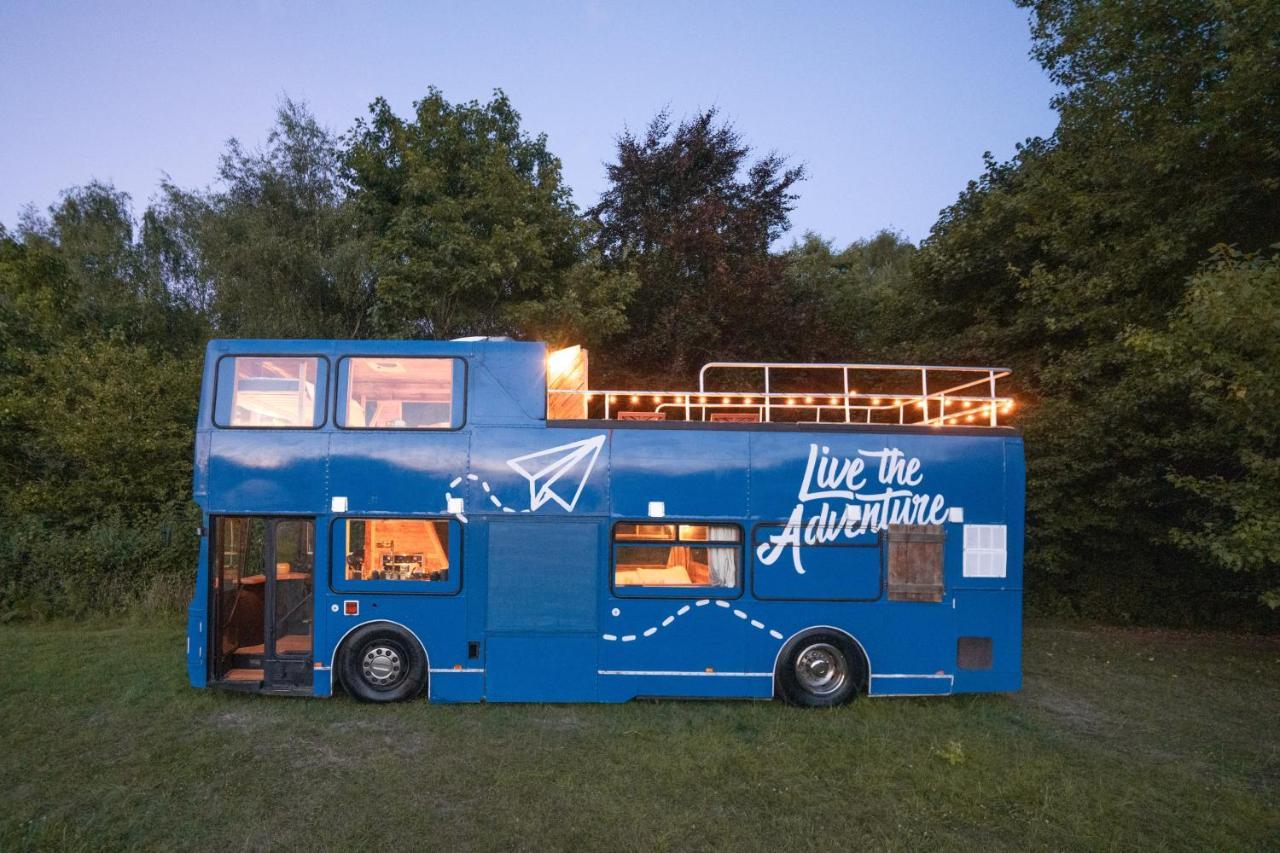 阿克菲尔德 Delightful 2 Bed Double Decker Bus With Hot Tub酒店 外观 照片